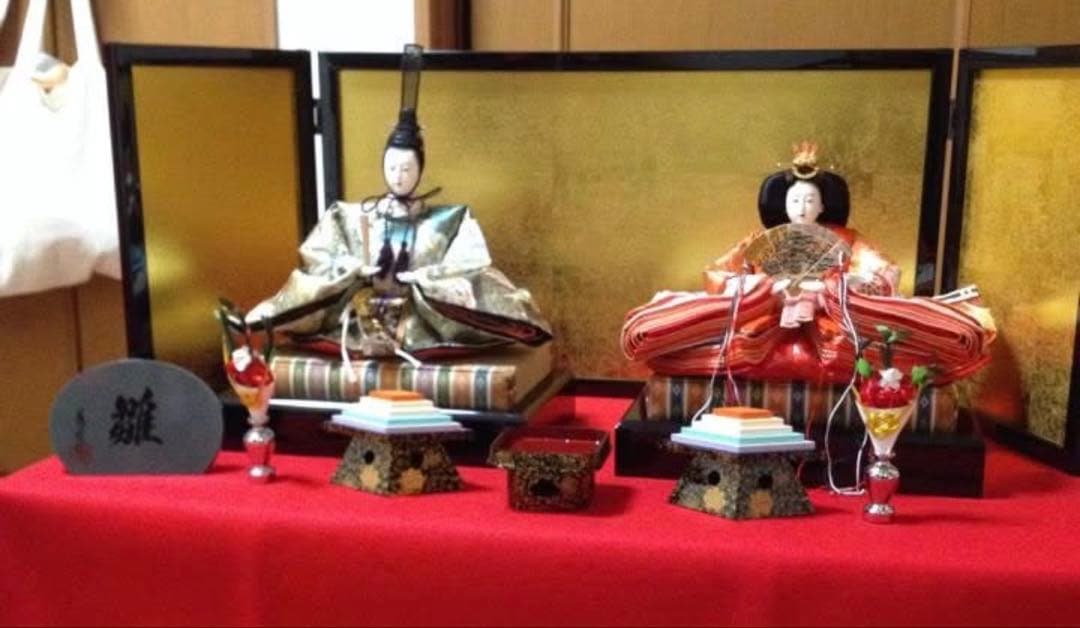 伝統的 雛人形セット 金屏風付き