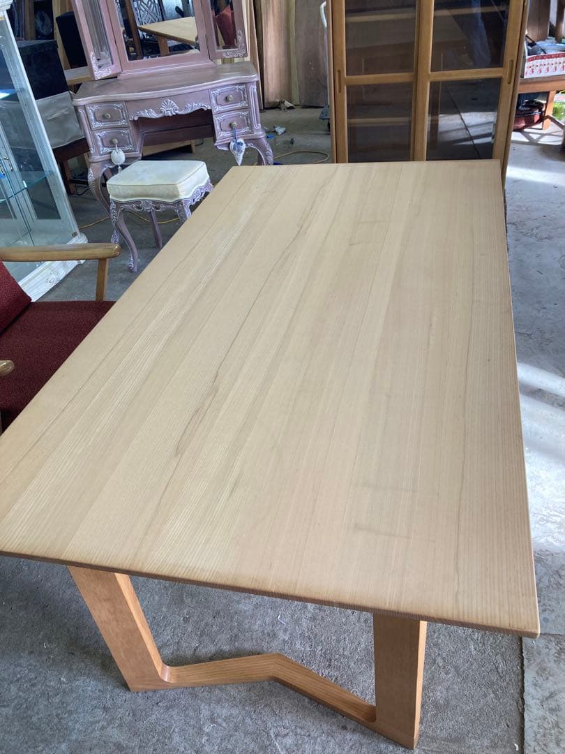 カリモクダイニングテーブル　DU5660 HE