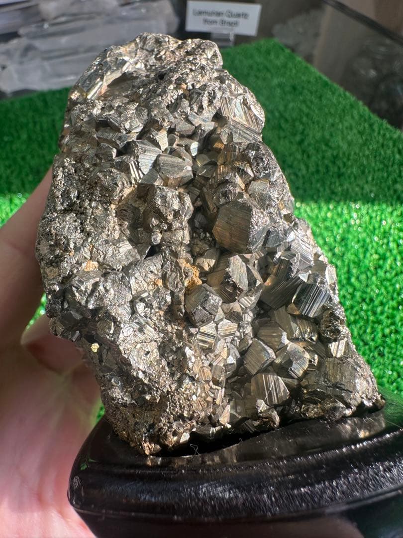 パイライト 原石 台座付き（約876g）