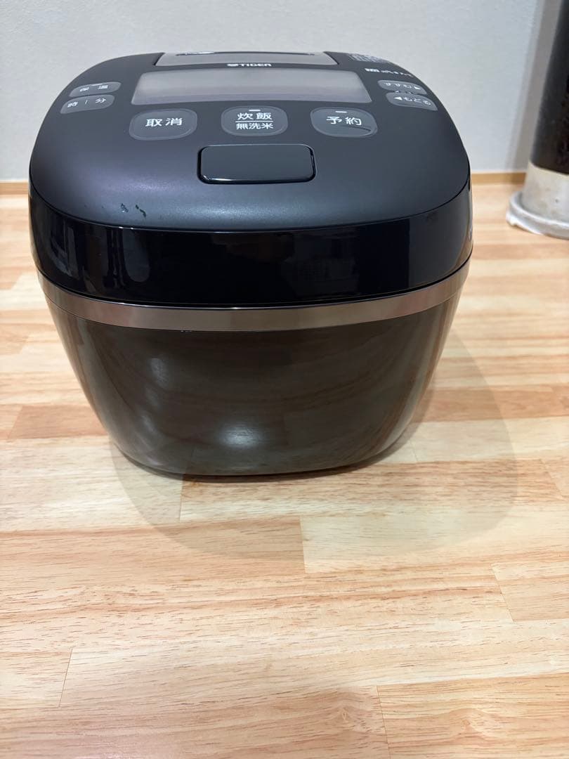 【未使用品】タイガー魔法瓶 炊きたて ご泡火炊き JPI-X100-KX