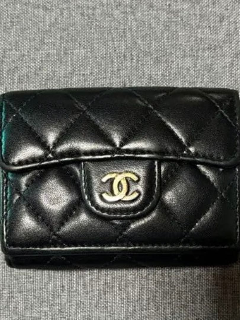 CHANEL ブラック 三つ折り財布