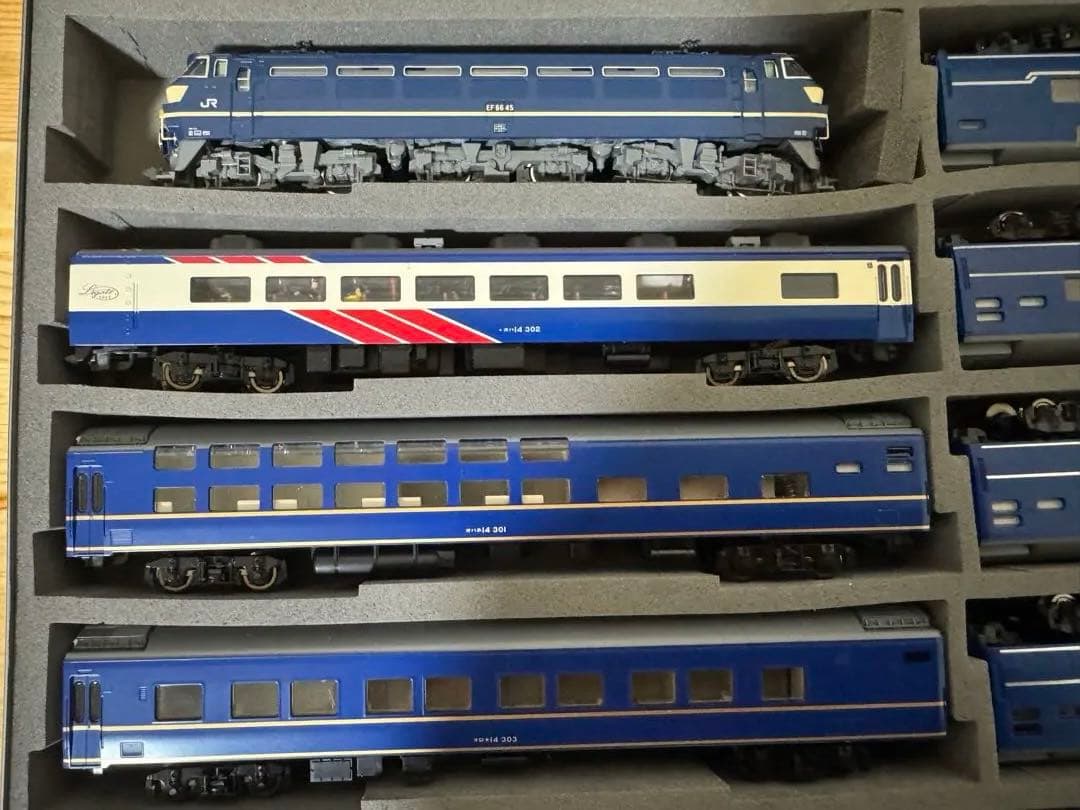 [現状品]TOMIX 14系15形特急寝台客車 あかつき・彗星 EF66形セット