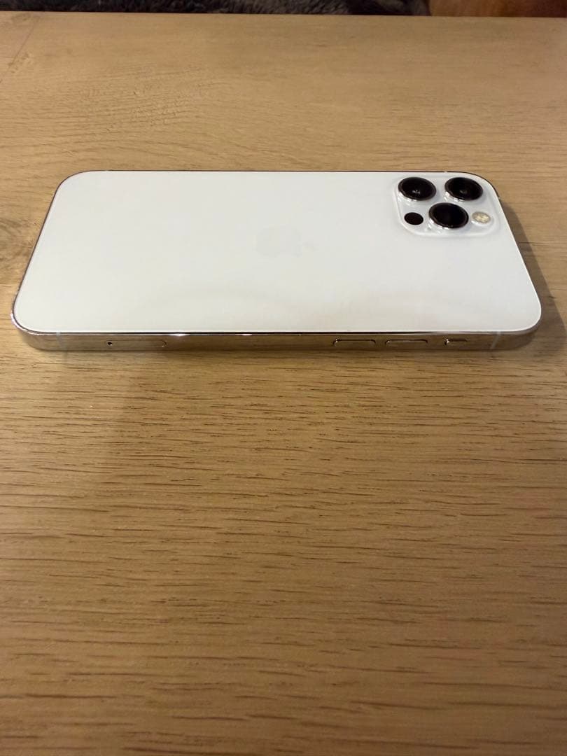 Apple iPhone 12 Pro ホワイト 本体