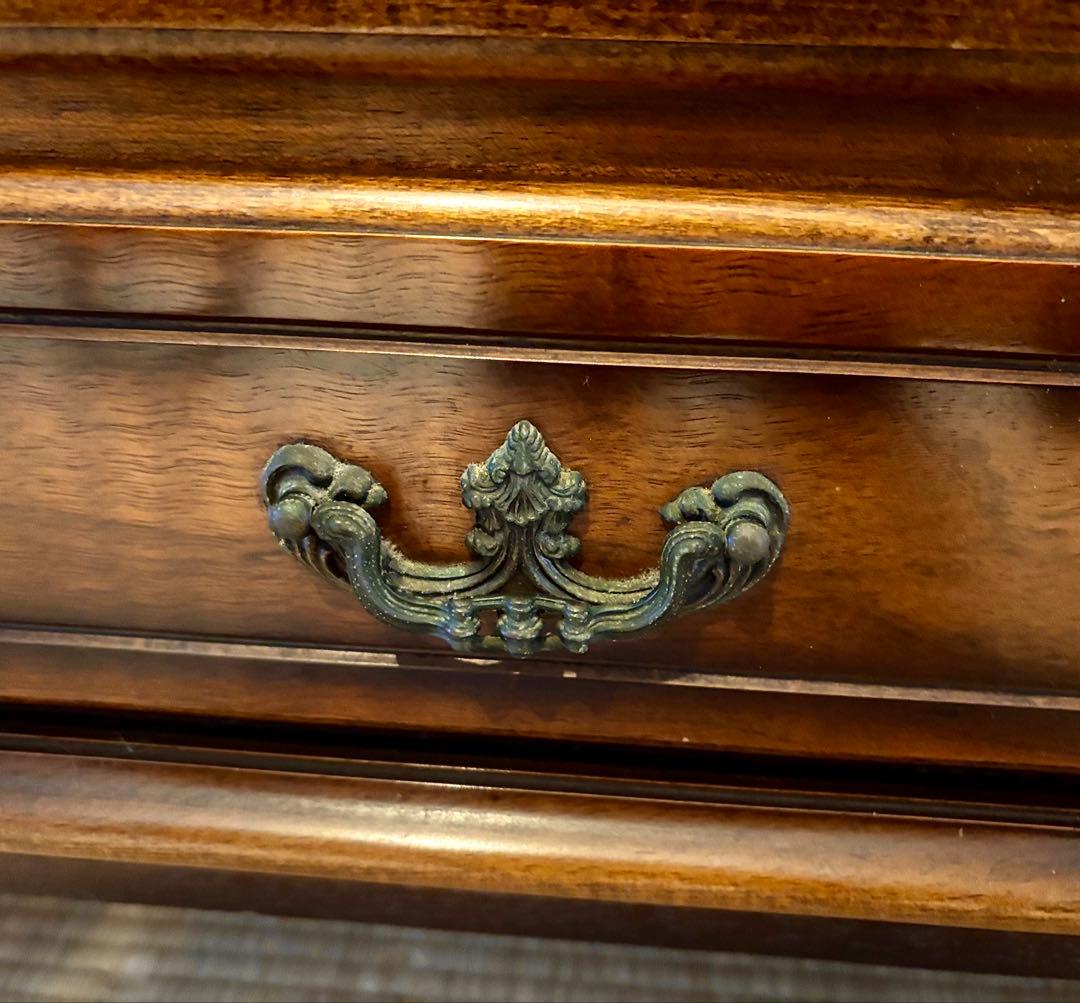 【カリモク】コロニアル　サイドボード　リビングボード　キャビネット