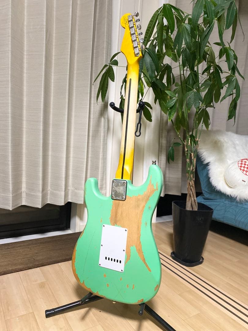 【送料込み】レリック加工　ミントグリーンエレキギター