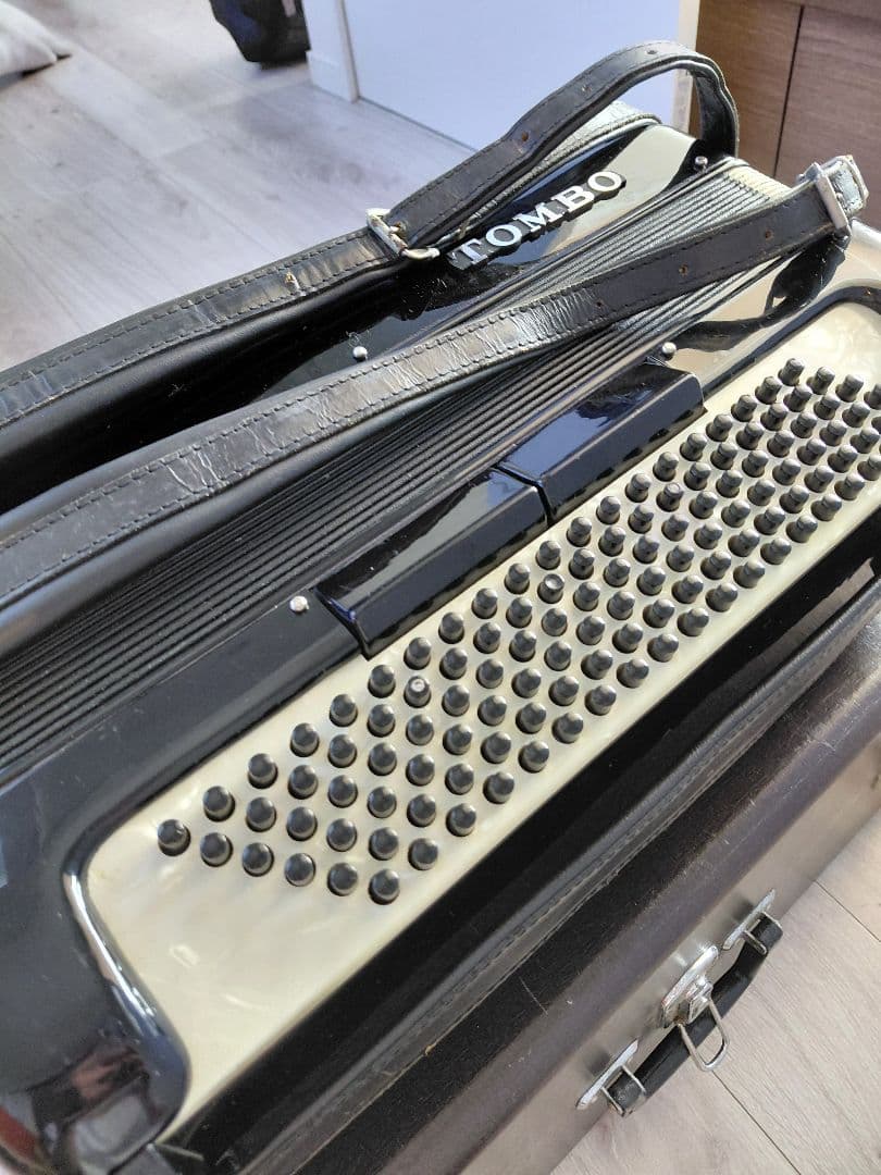 TOMBO トンボ GUERRINI 41鍵盤 120ベース アコーディオン