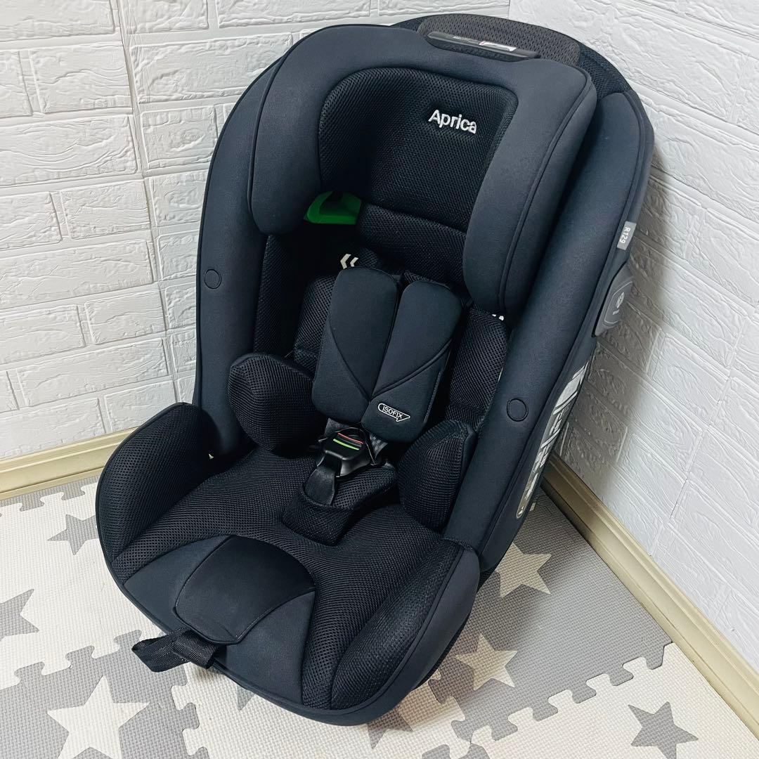 【☆ほぼ新品☆】アップリカ☆ジュニアシート☆フォームフィットISOFIXネクスト