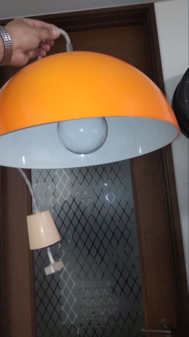 早い物勝ち♪昭和レトロ♪オレンジ色♪天井照明♪ペンダントライト♪レトロポップ