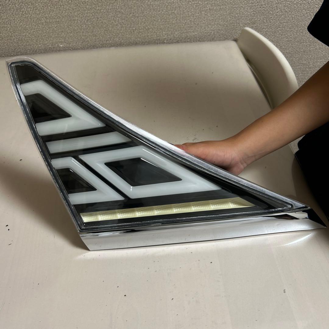 ヴェルファイア　20系 テールランプ LED