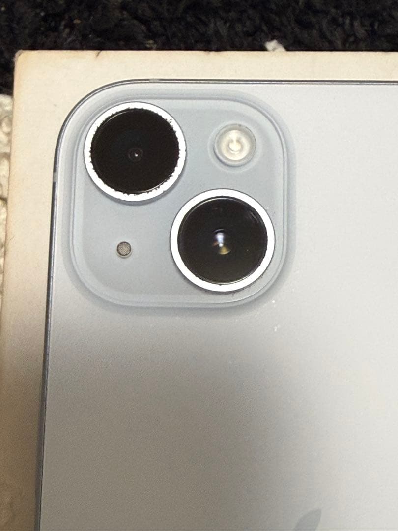 Apple iPhone 15 ホワイト 本体 充電ケーブル付き