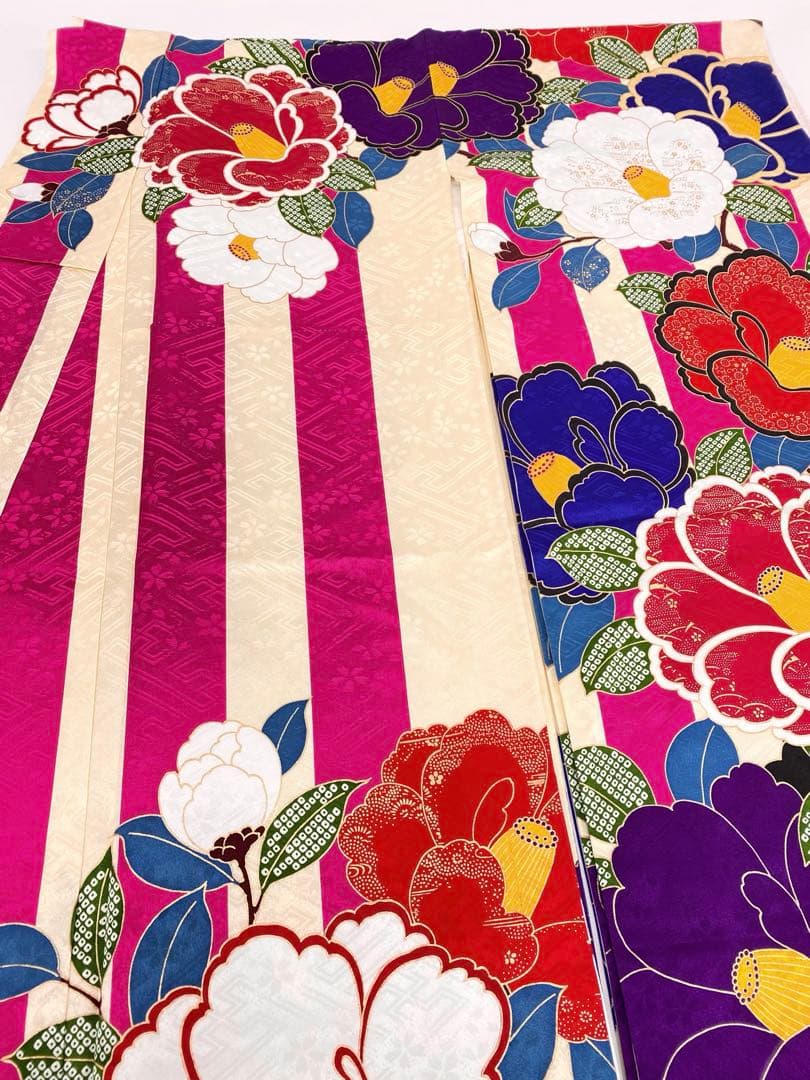 コラボ振袖 AMIAYA×紅一点 金駒 金彩 身丈175cm 身幅ゆったりめ