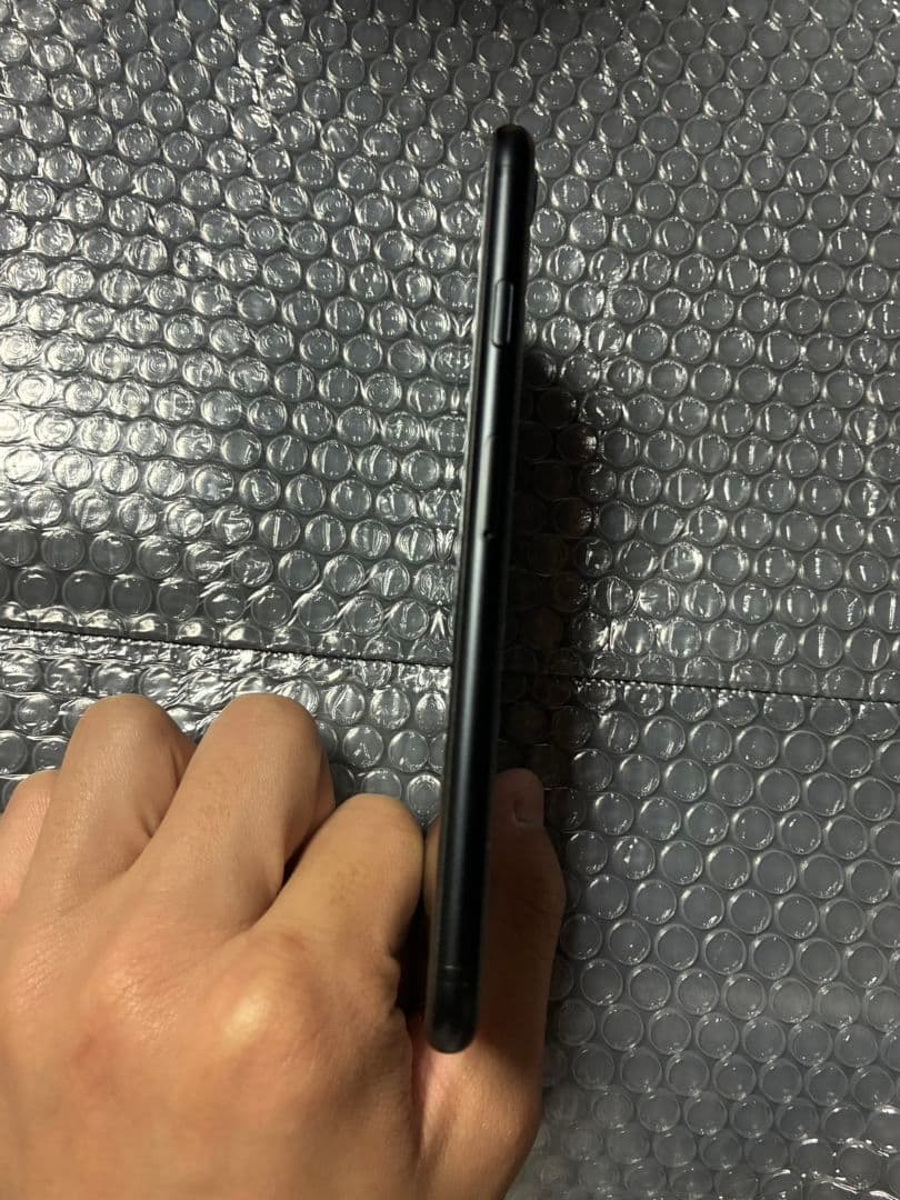 期間限定値下げ！Apple　iPhoneSE2　ブラック64GB 本体のみ