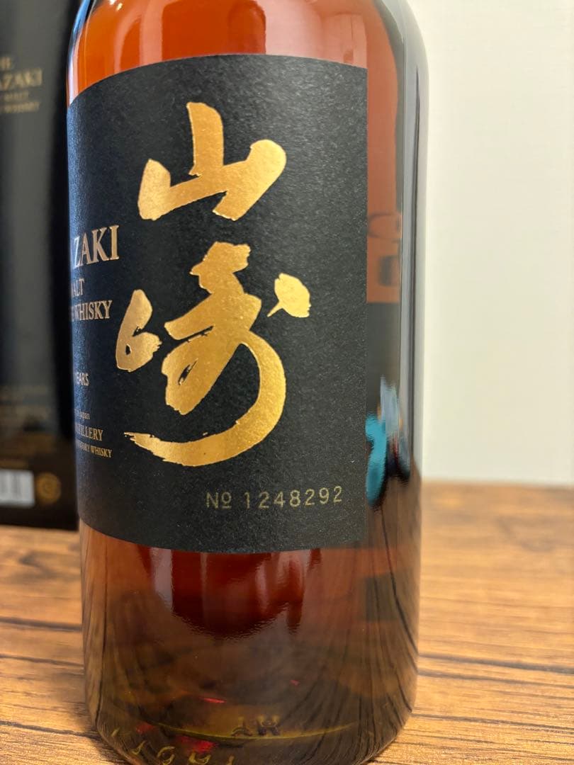 サントリー山崎 18年 シングルモルトウイスキー 700ml 【新品未開栓】