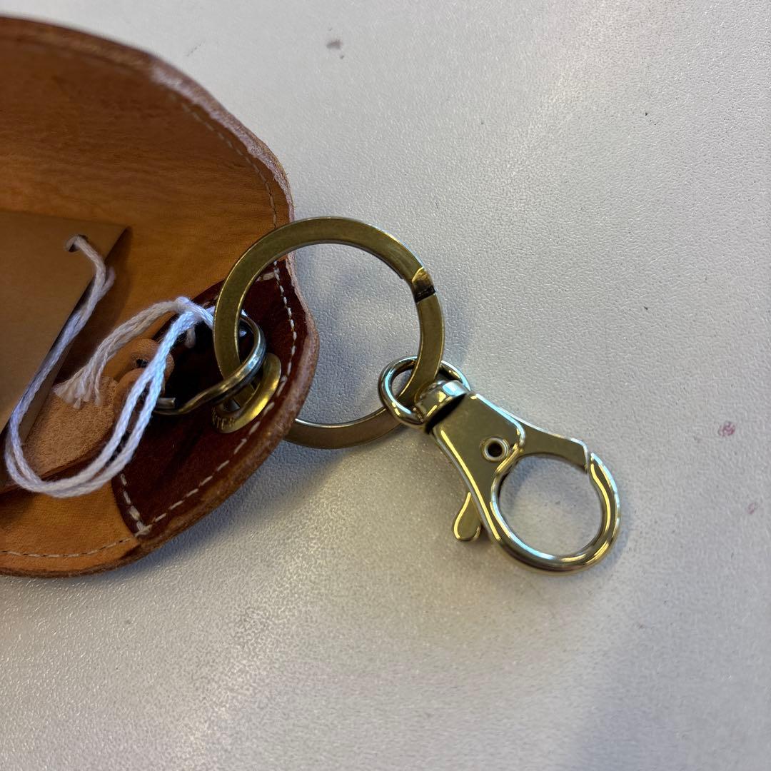 イルビゾンテ 2025AW 55周年 レザー キーケース BROWN(ブラウン)