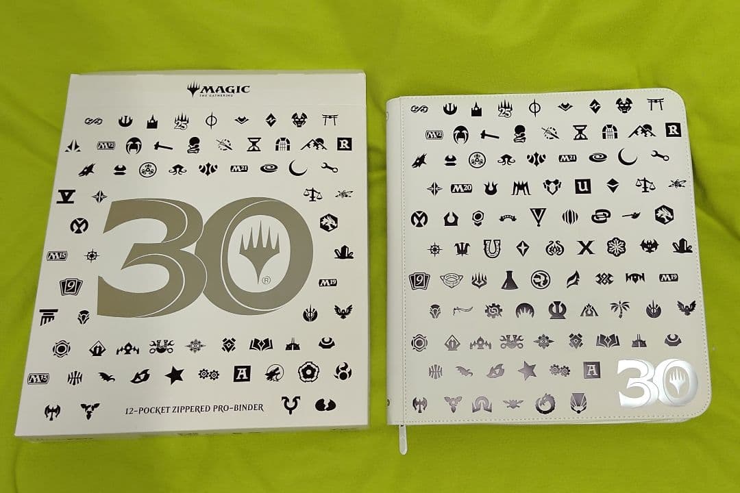s*a様 MTG Ultra PRO バインダー 30th Anniversar