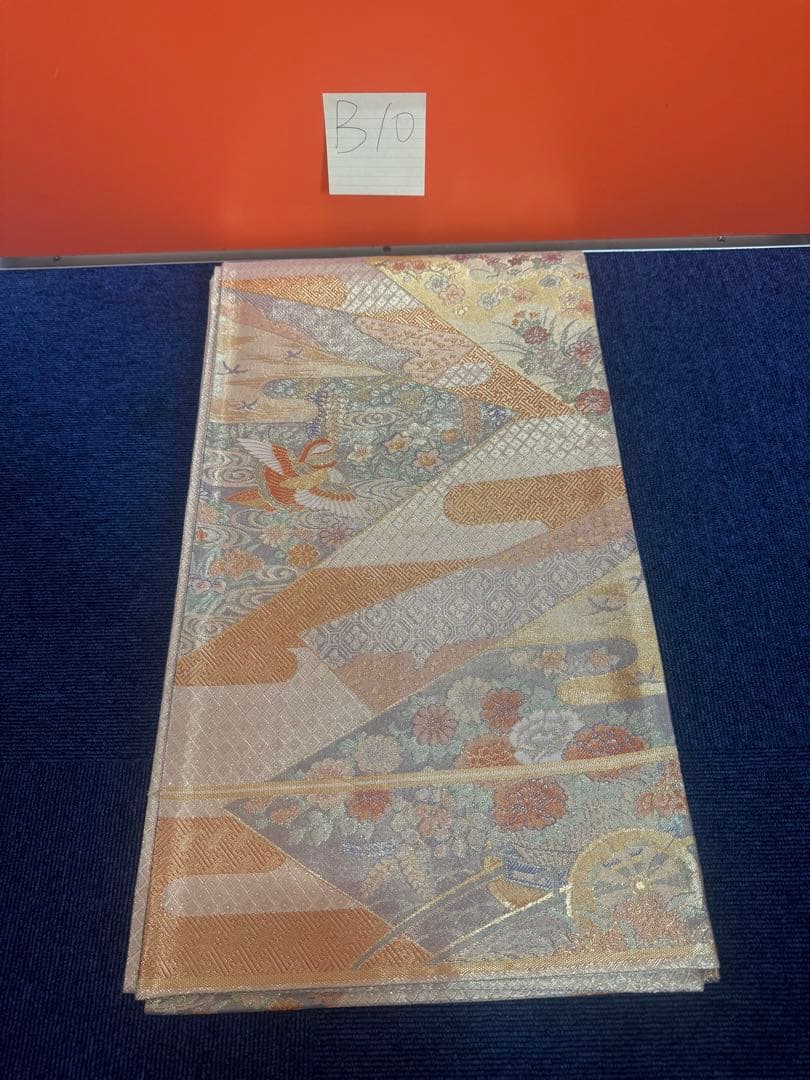 2665袋帯 古代彫金紋 西陣織 金糸　高級上質上品　約440cm 未使用