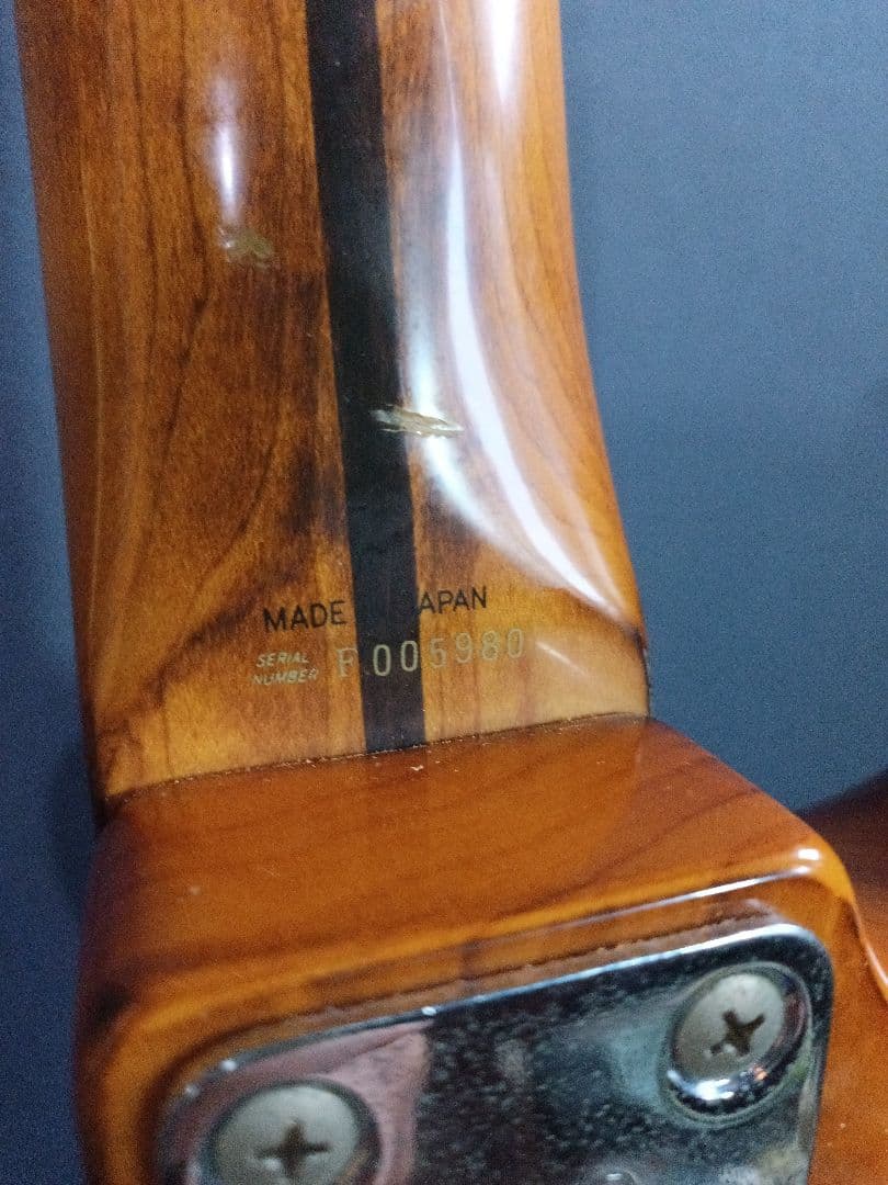 Fender Stratocaster ナチュラル