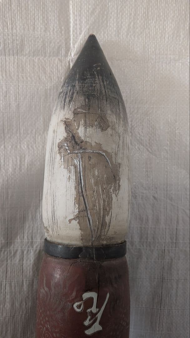 伝統的な木製筆の置物　骨董品