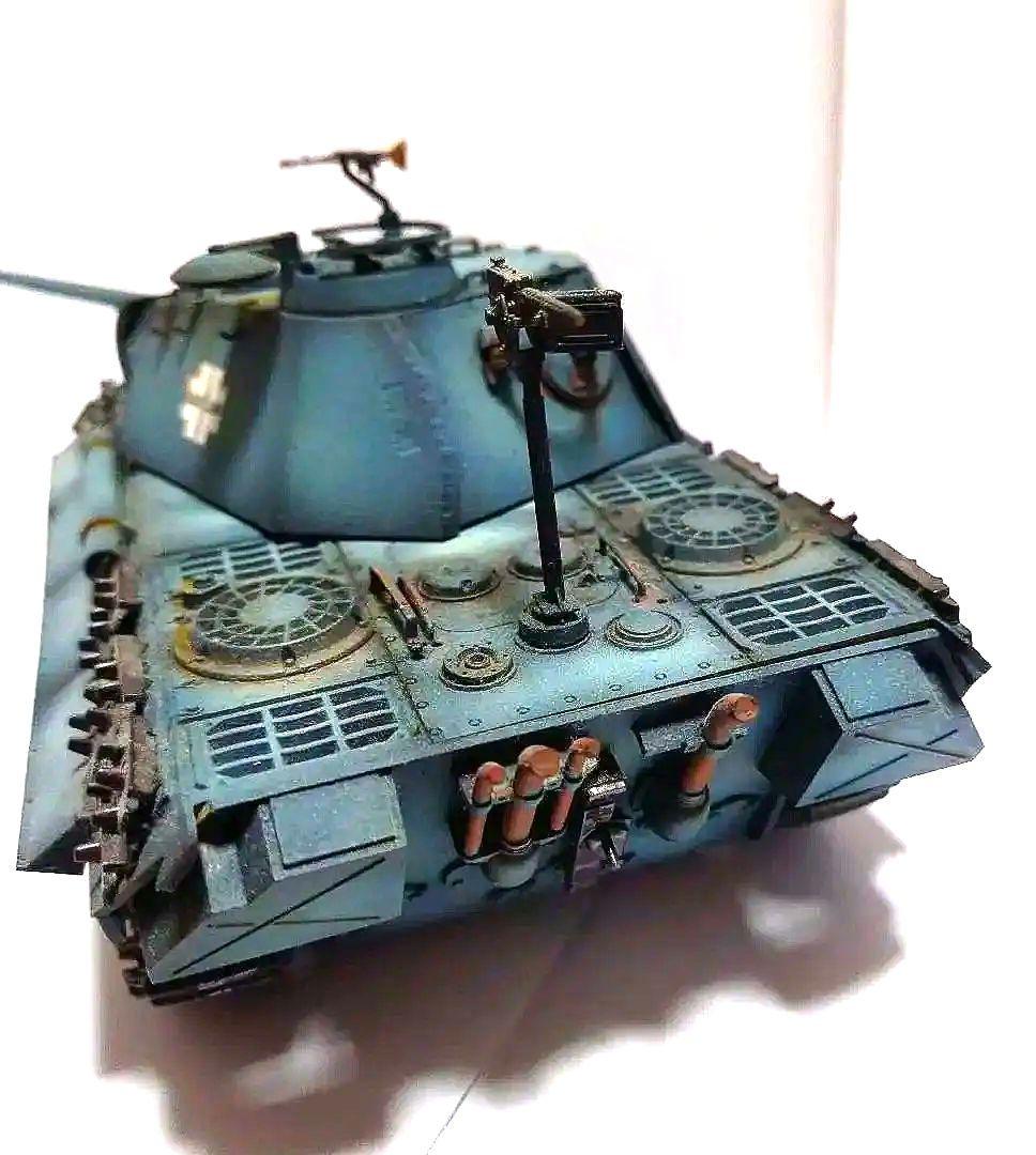タミヤ　1/35プラモデル ドイツ パンター戦車（追加装甲板装備）塗装済み完成品