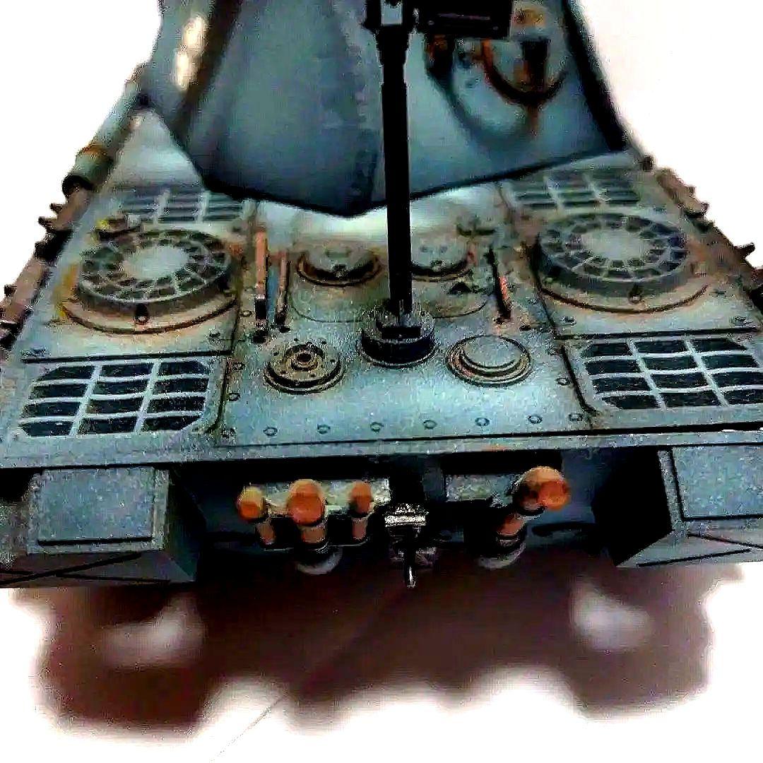 タミヤ　1/35プラモデル ドイツ パンター戦車（追加装甲板装備）塗装済み完成品