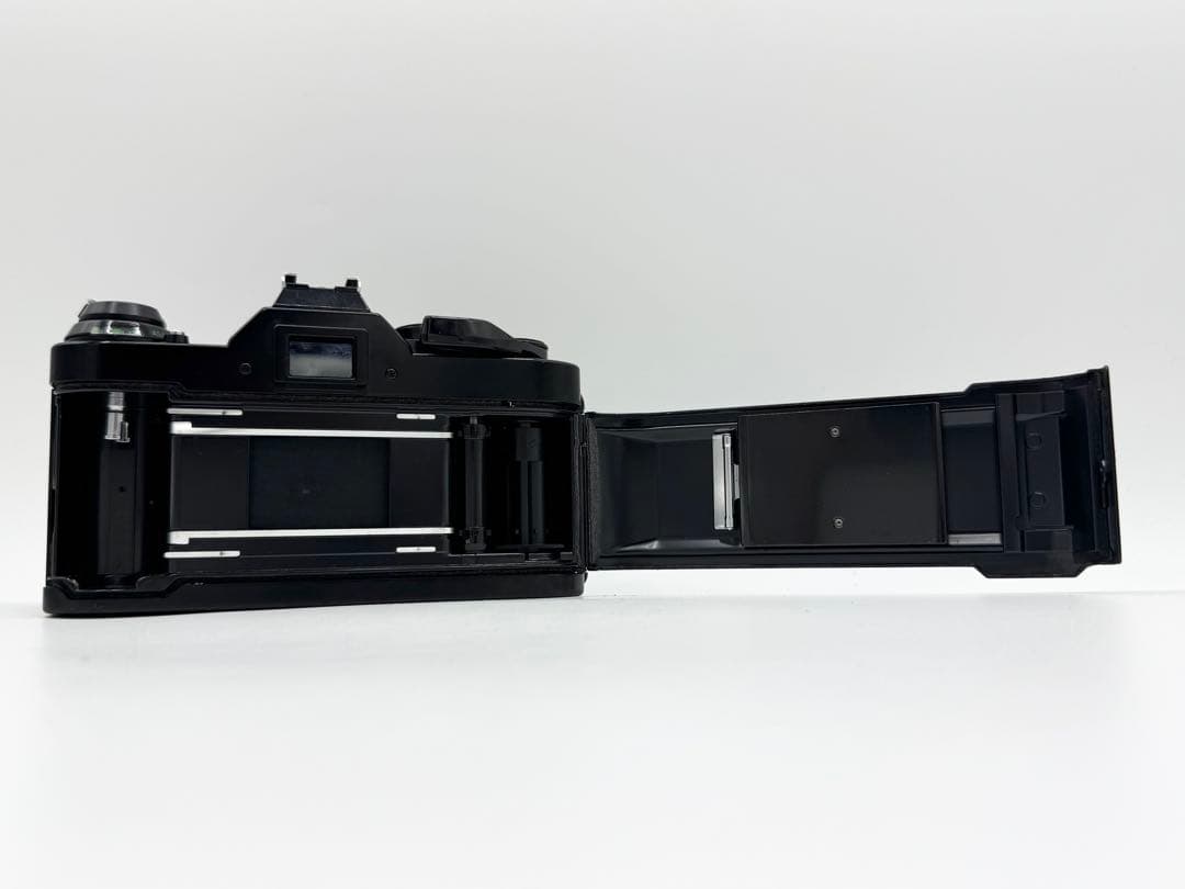 【完動品】Canon AE-1 PROGRAM + FD 50mm F1.8