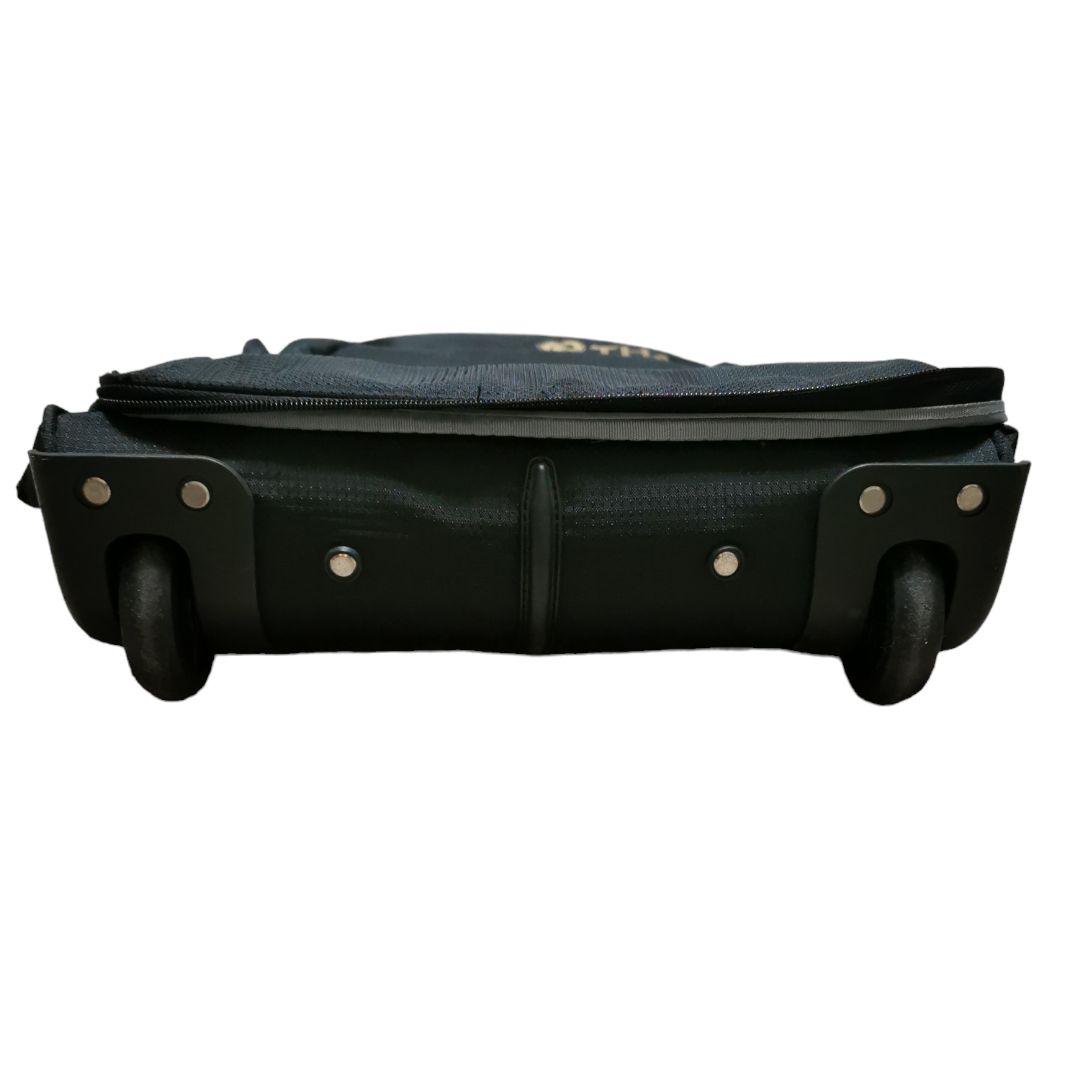 タイ航空　スーツケース　軽量で折りたためます