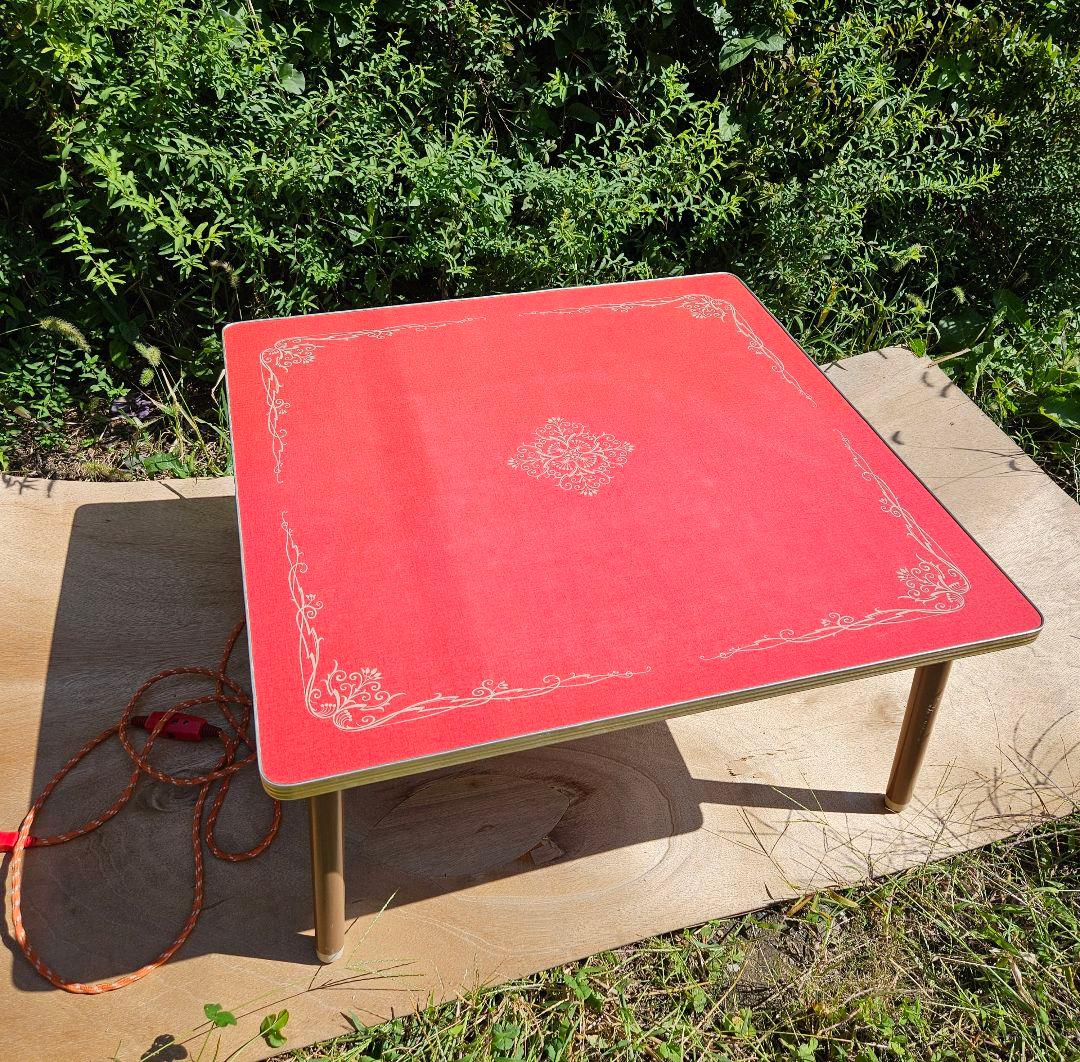 日本のヴィンテージ 古い炬燵 赤外線 電気こたつ 75cm 両面天板 昭和レトロ