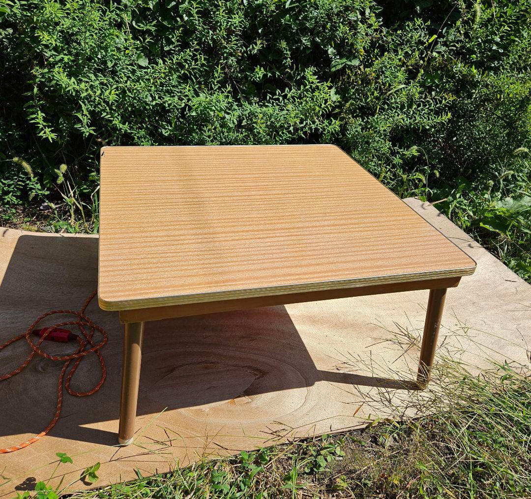 日本のヴィンテージ 古い炬燵 赤外線 電気こたつ 75cm 両面天板 昭和レトロ