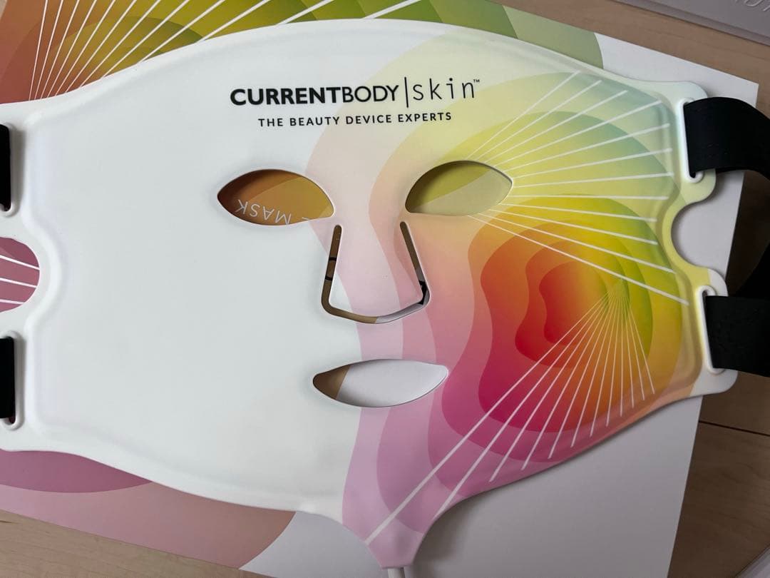 ボディ・フェイスケア CURRENTBODY skin 4-in-1 LED Face Mask