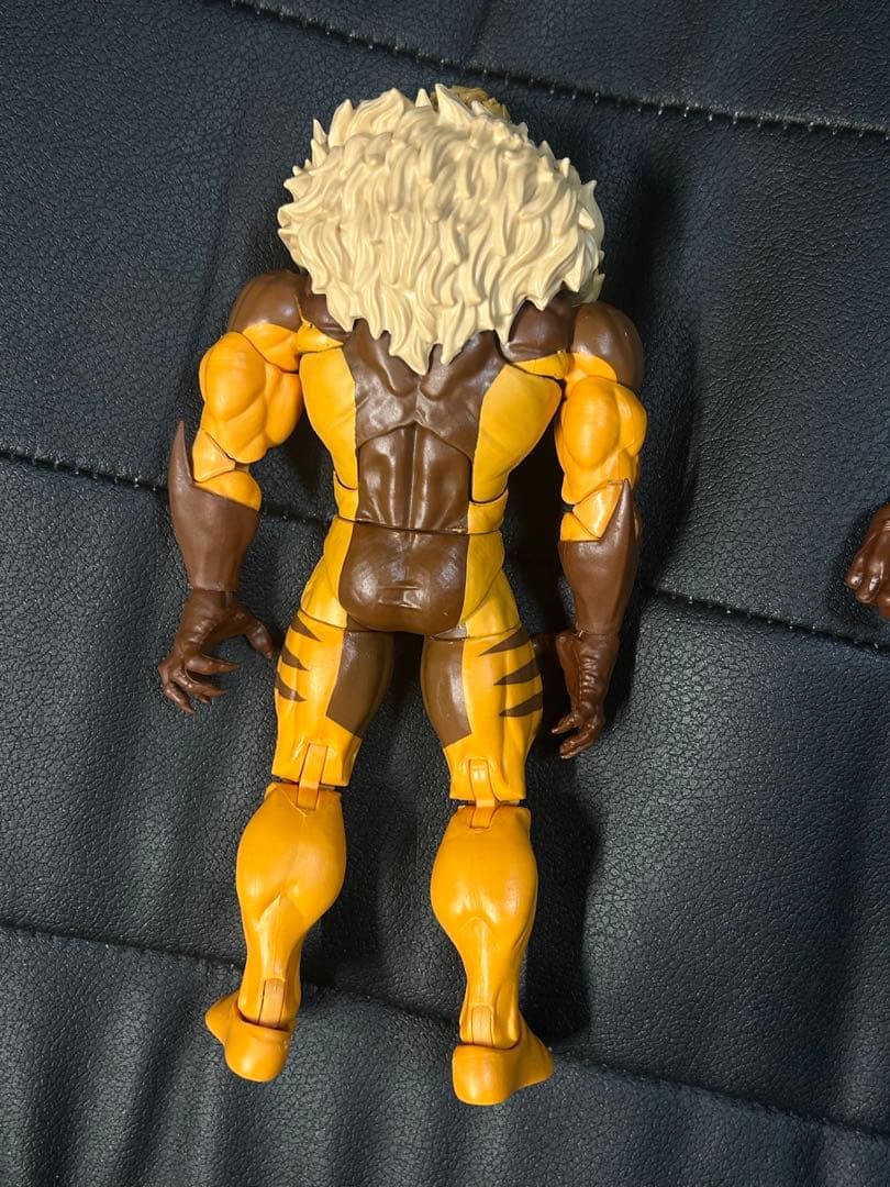 マーベルレジェンド セイバートゥース