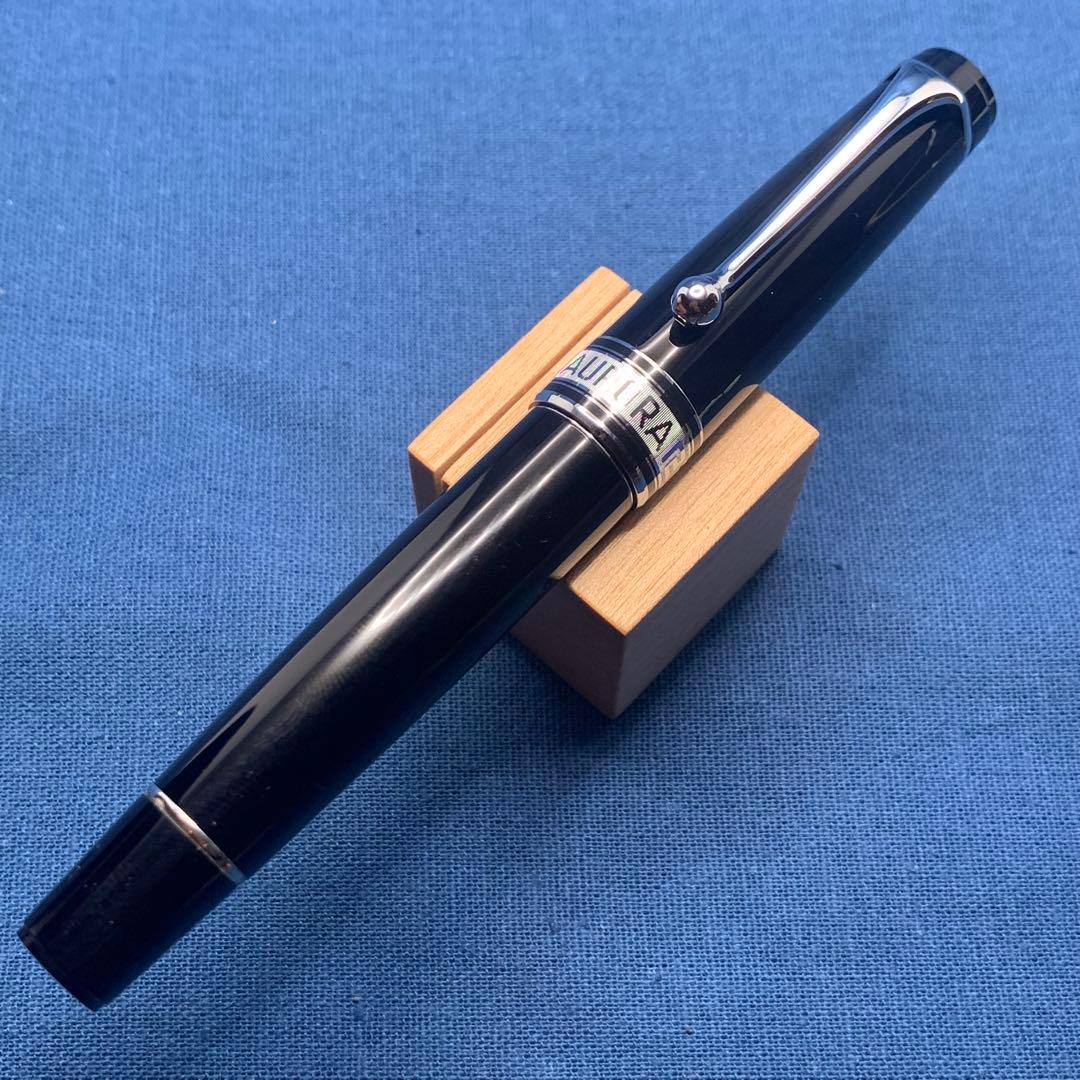 【良品】アウロラ　オプティマ　ネロ　万年筆 14K B CT