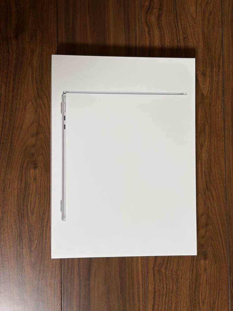 MacBookAir M3 16GBメモリ 512GB シルバー 13インチ