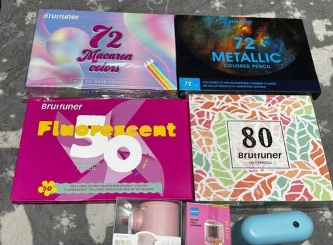 色鉛筆新品まとめて