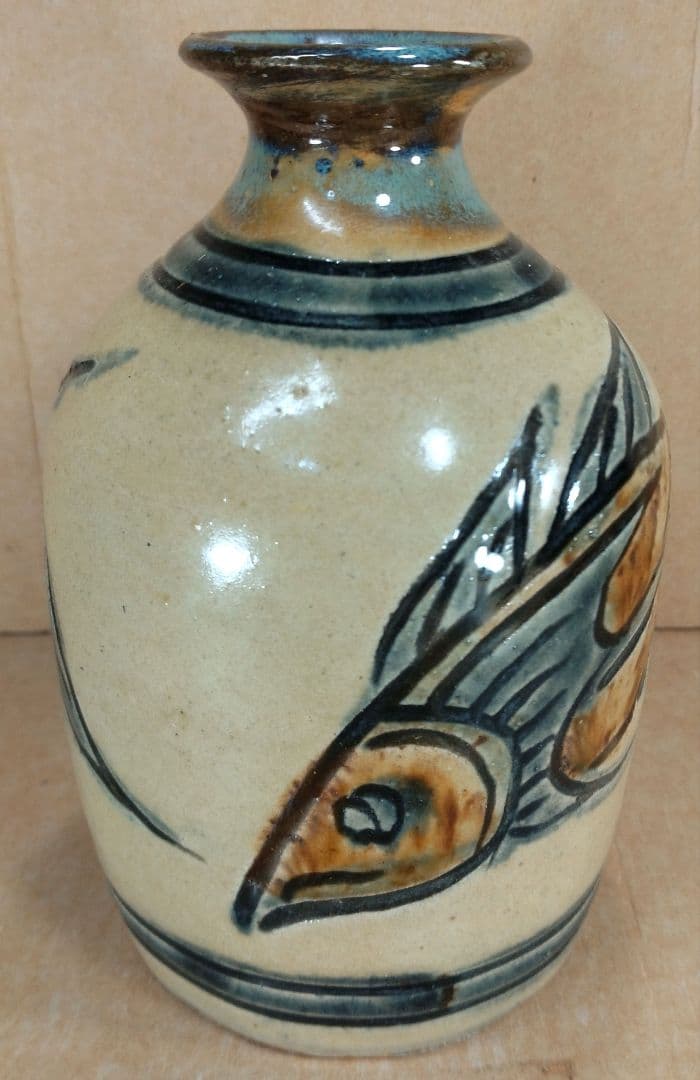 【本物保証】金城次郎 壷屋焼徳利(笑魚,魚) 共箱 栞 人間国宝 壺屋焼 美品