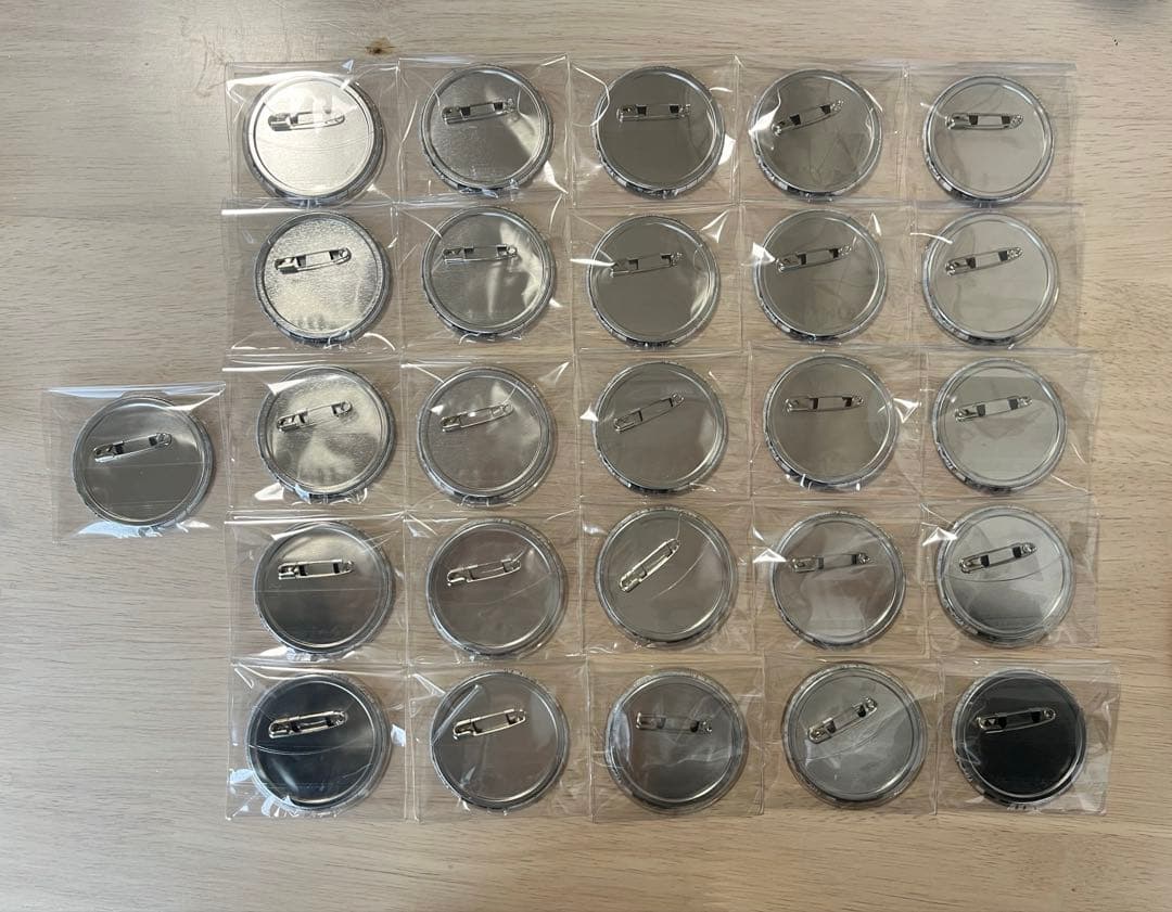 キャラクター缶バッジ 26個セット　棗巳波