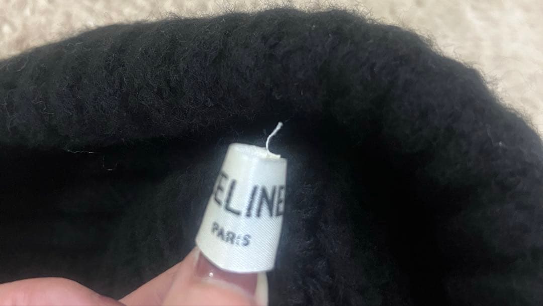 新品未使用　セリーヌロゴニット帽