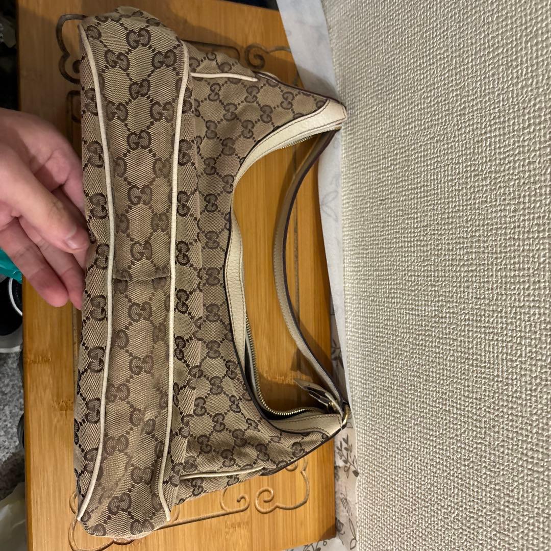 P*e様 Gucci ショルダーバッグ ベージュとブラウン