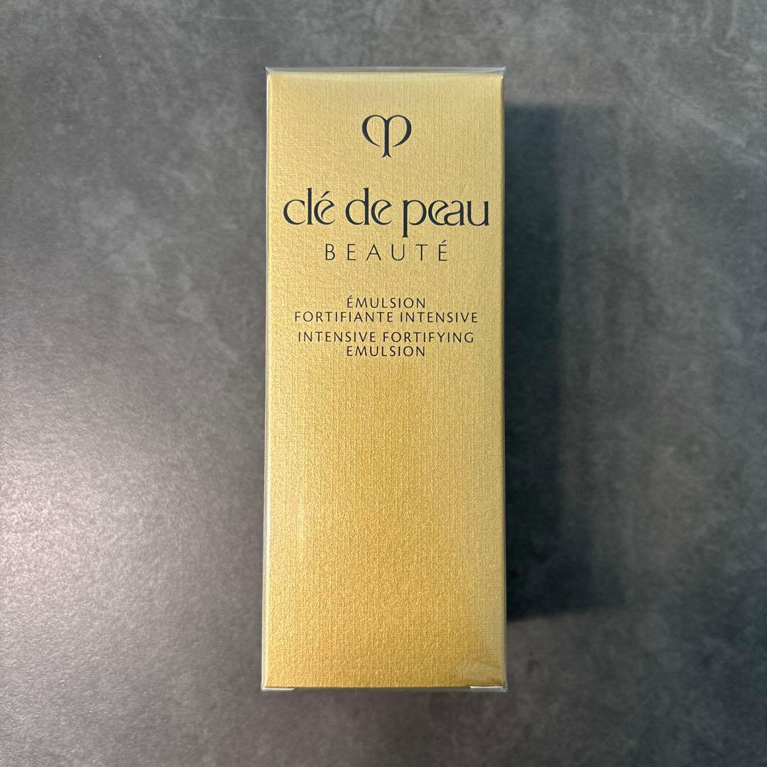 よしこ　新品　未開封　クレドポーボーテ　エマルションアンタンシヴn 乳液