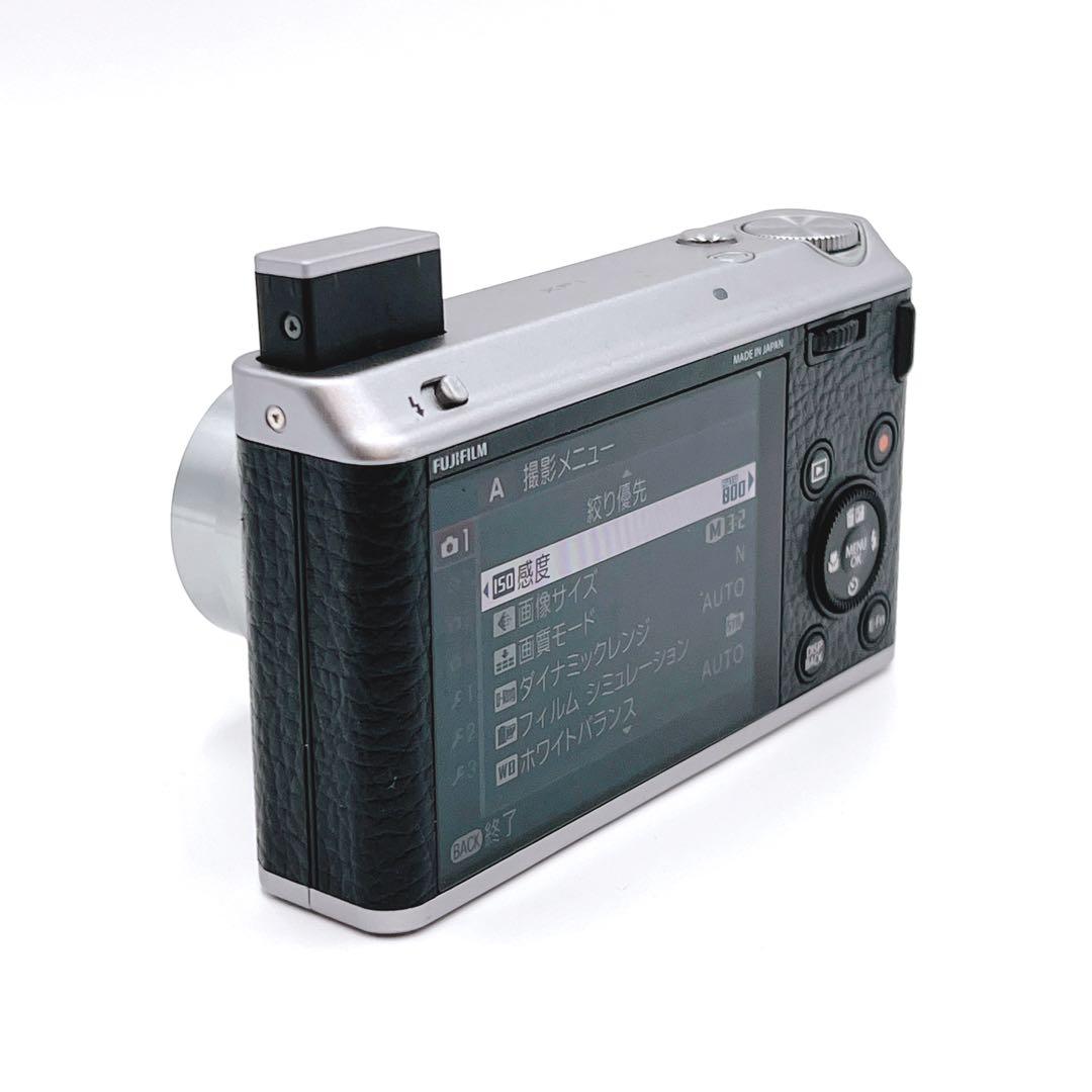 【外観美品】 FUJIFILM XF1 オールドデジカメ　レトロ