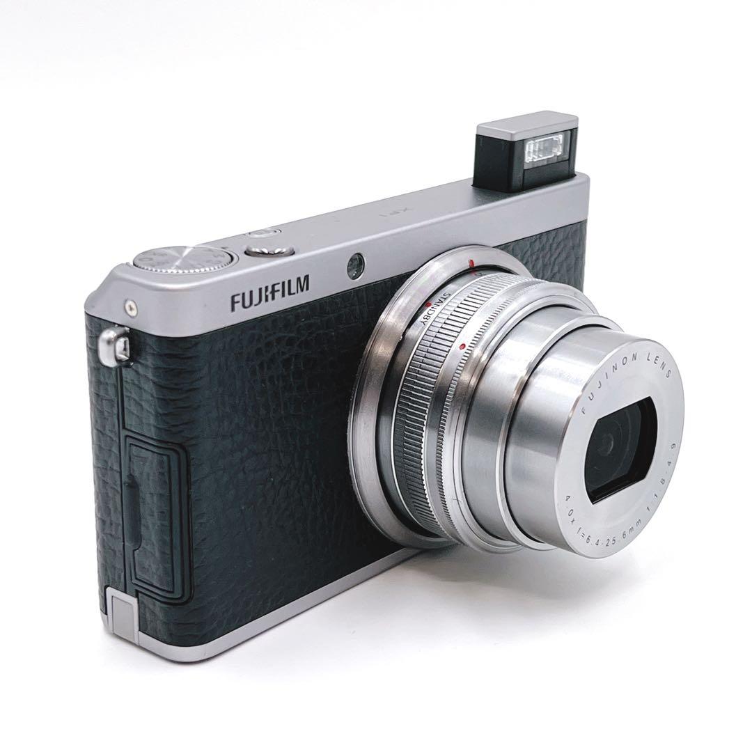 【外観美品】 FUJIFILM XF1 オールドデジカメ　レトロ