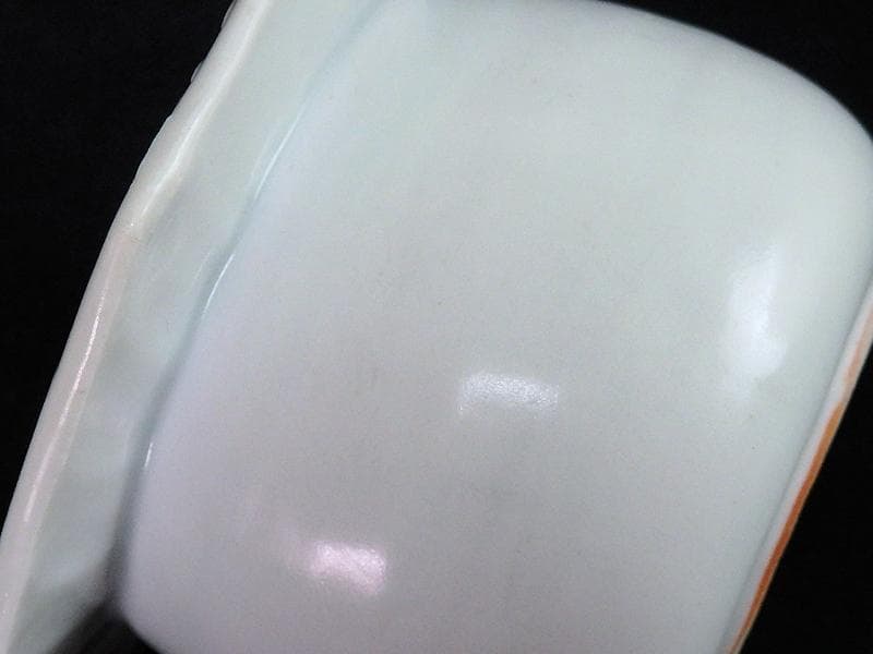 古伊万里　白磁　壺型　陽刻　梅花の図　六角　盃台　D193AS-CGn