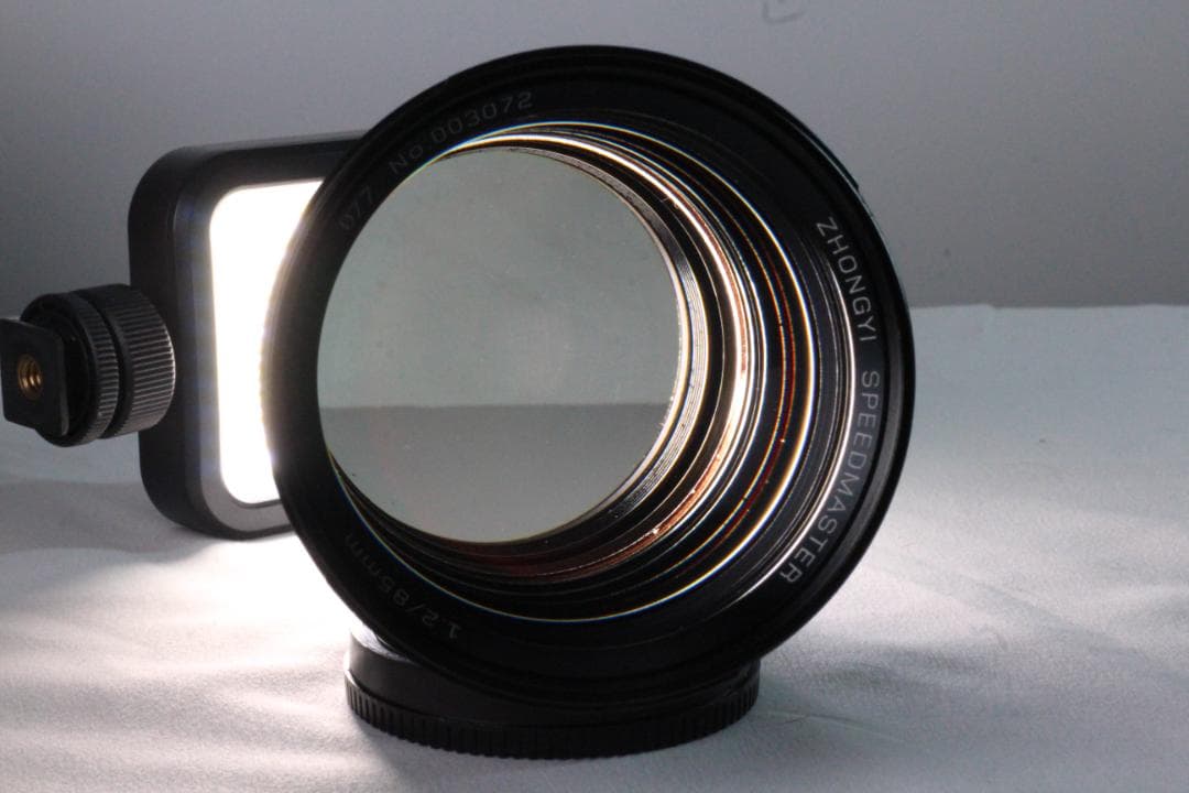 ※訳 中一光学 SPEEDMASTER 85mm F1.2 SONY Eマウント