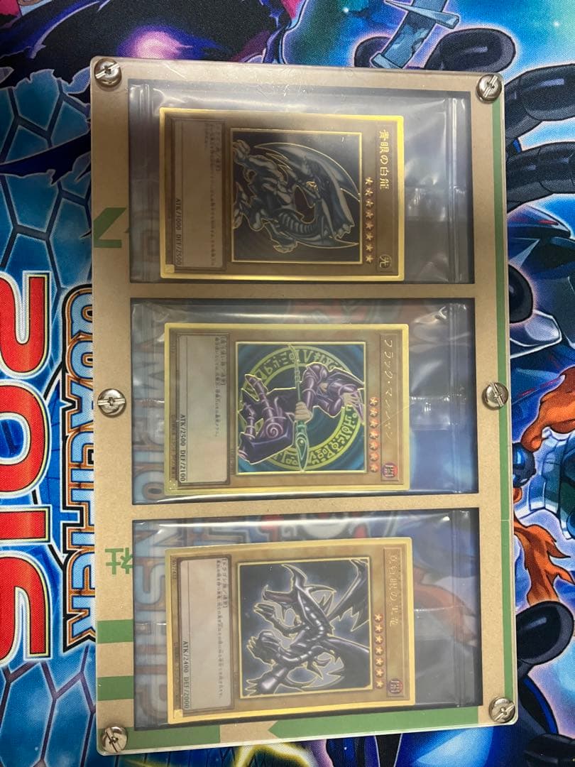 〈新品未開封〉青眼の白龍　真紅眼の黒龍　ブラック・マジシャン　ゴールドレア