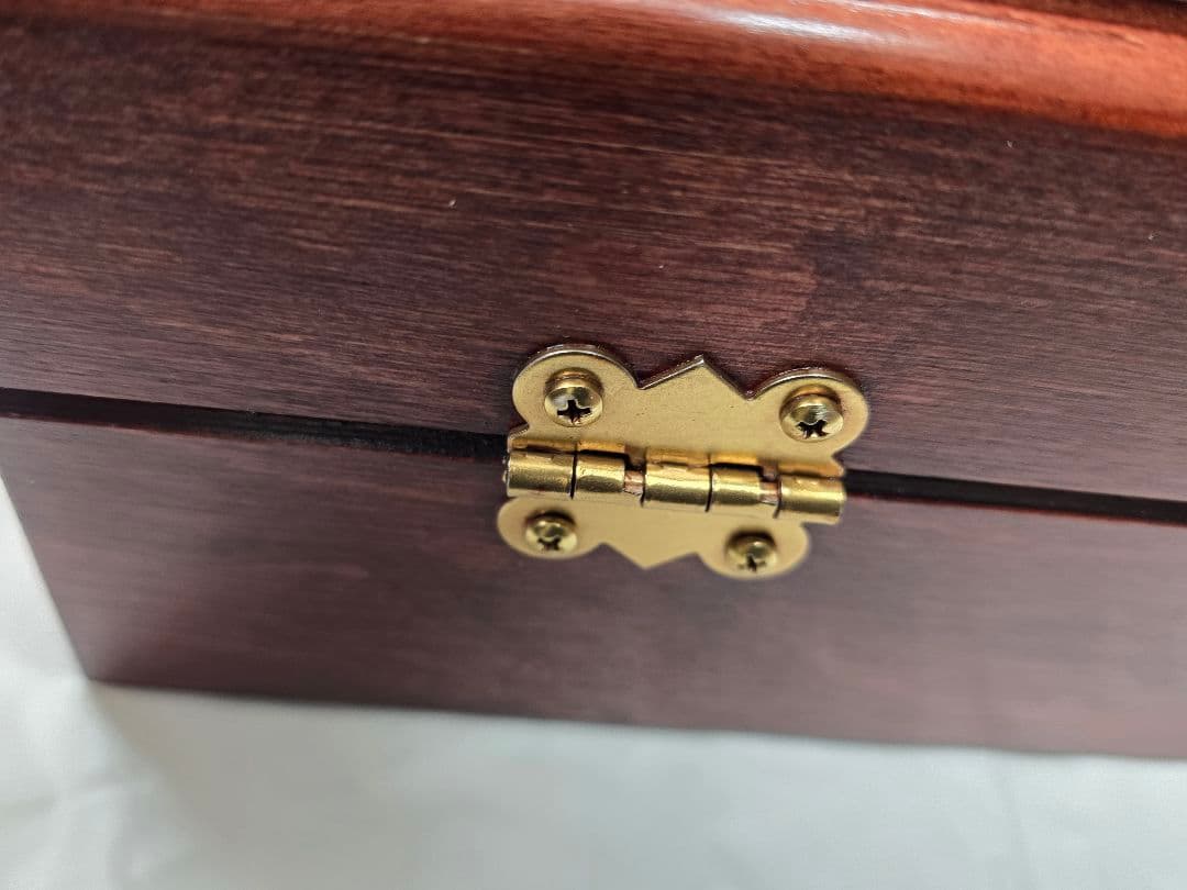 S&W純正　汎用木製ガンケース　6.5インチまでは収納可能　ケースのみの出品です