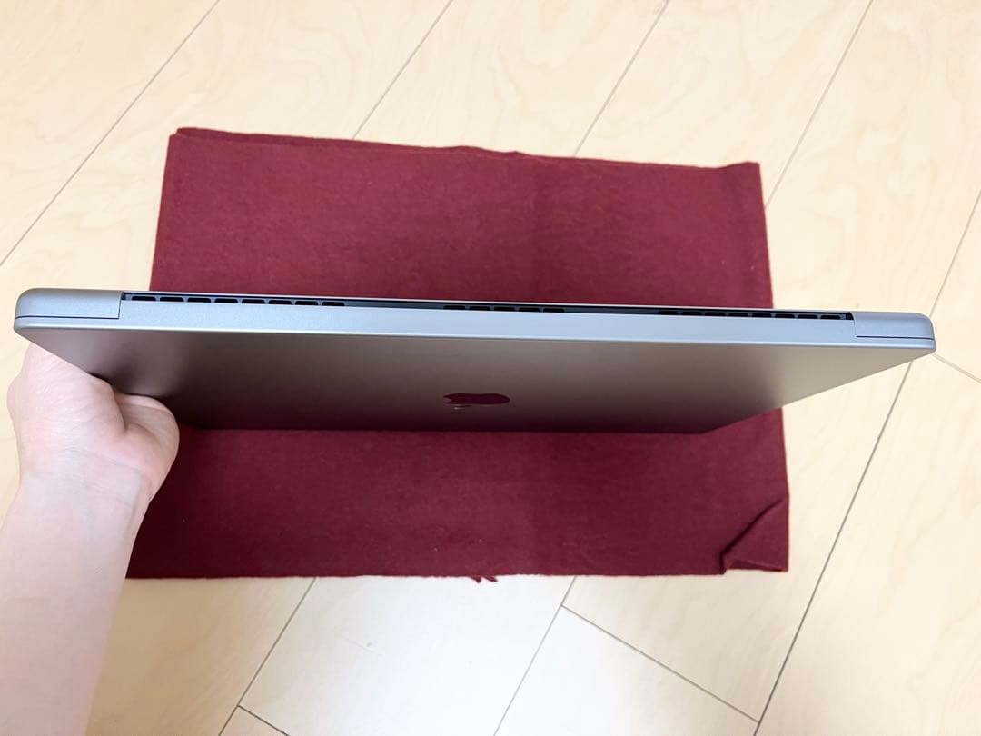 極美品MACBOOK PRO M1 2021 16インチ　32GB 充電回数２回