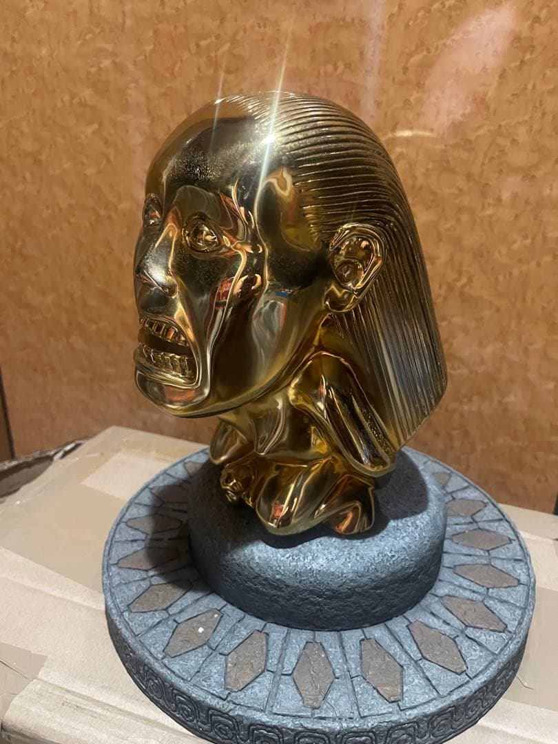 インディジョーンズ　ゴールデンアイドル　チャチャポヤン像　プロップ　レプリカ