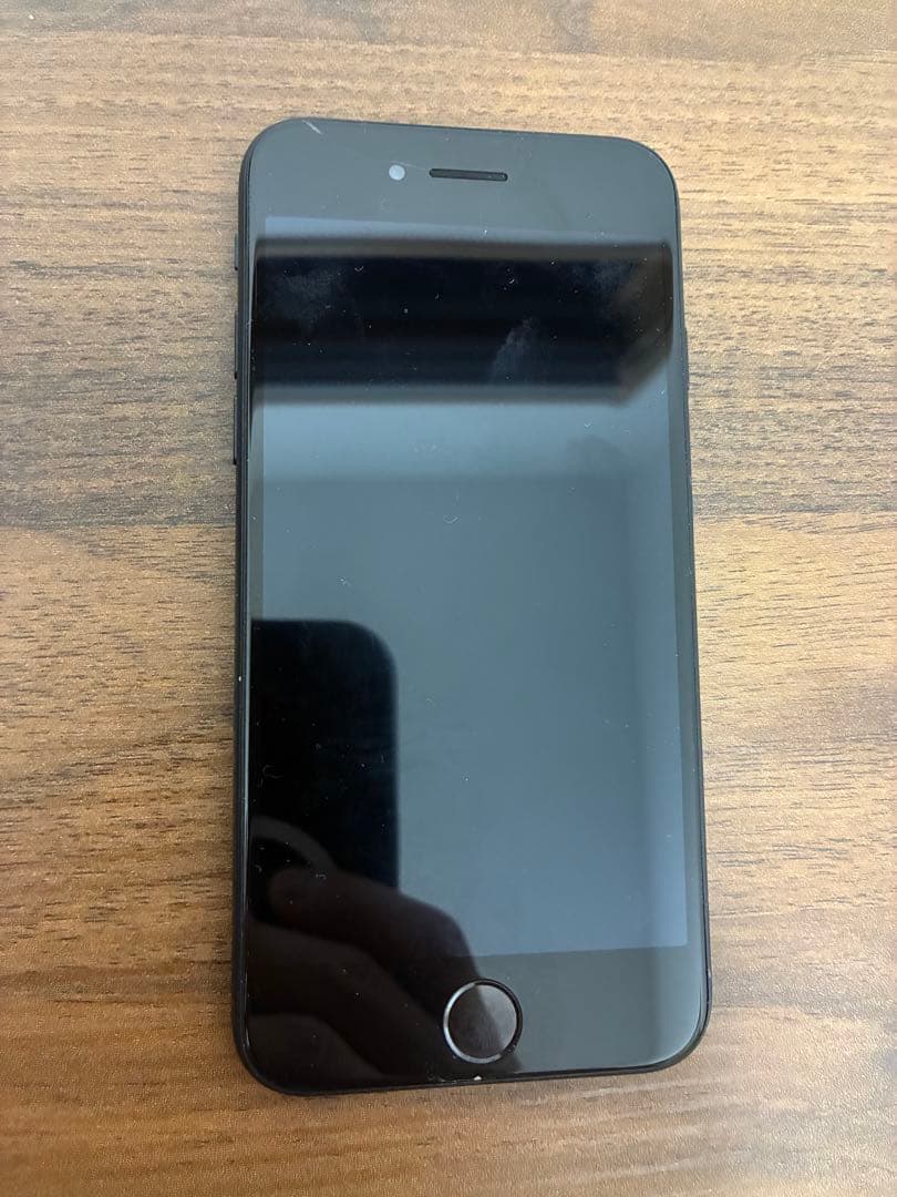 Apple iPhone SE 第二世代　128GB SIMロック解除済み