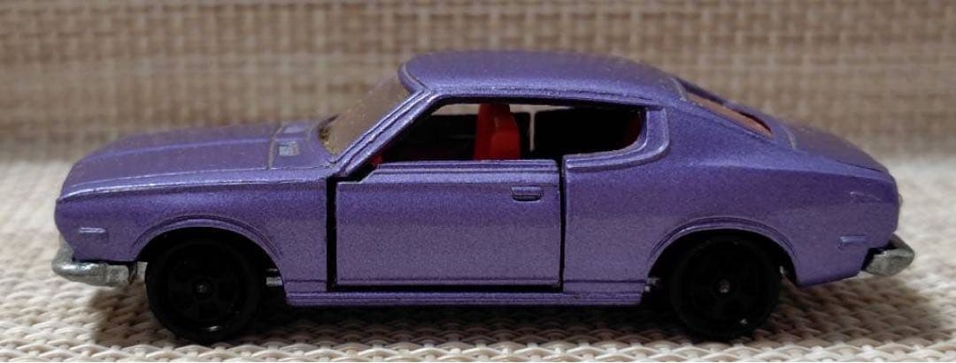 トミカ黒箱62-1 日産ブルーバードU1800SSS-E スタントセット単品