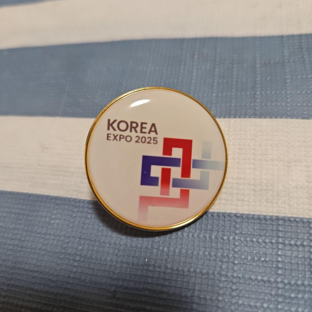 ラスト1点【新品】大阪関西万博 韓国パビリオン ピンバッジ 白