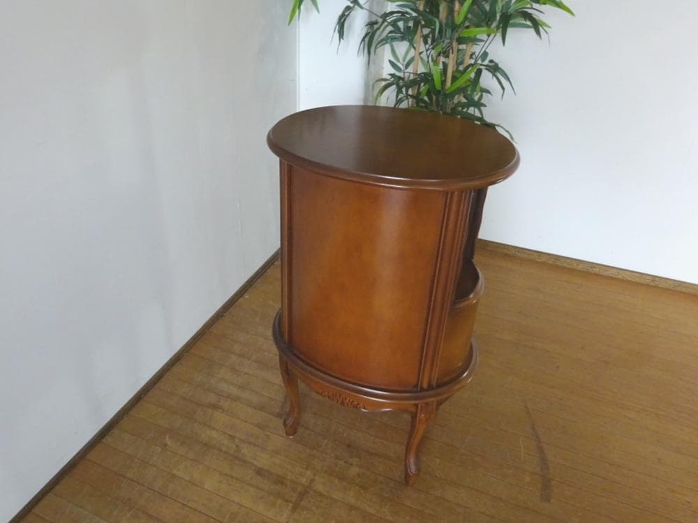 ともこ　イタリア家具　キャビネット　電話台　花台　ヨーロピアン　猫脚　美品